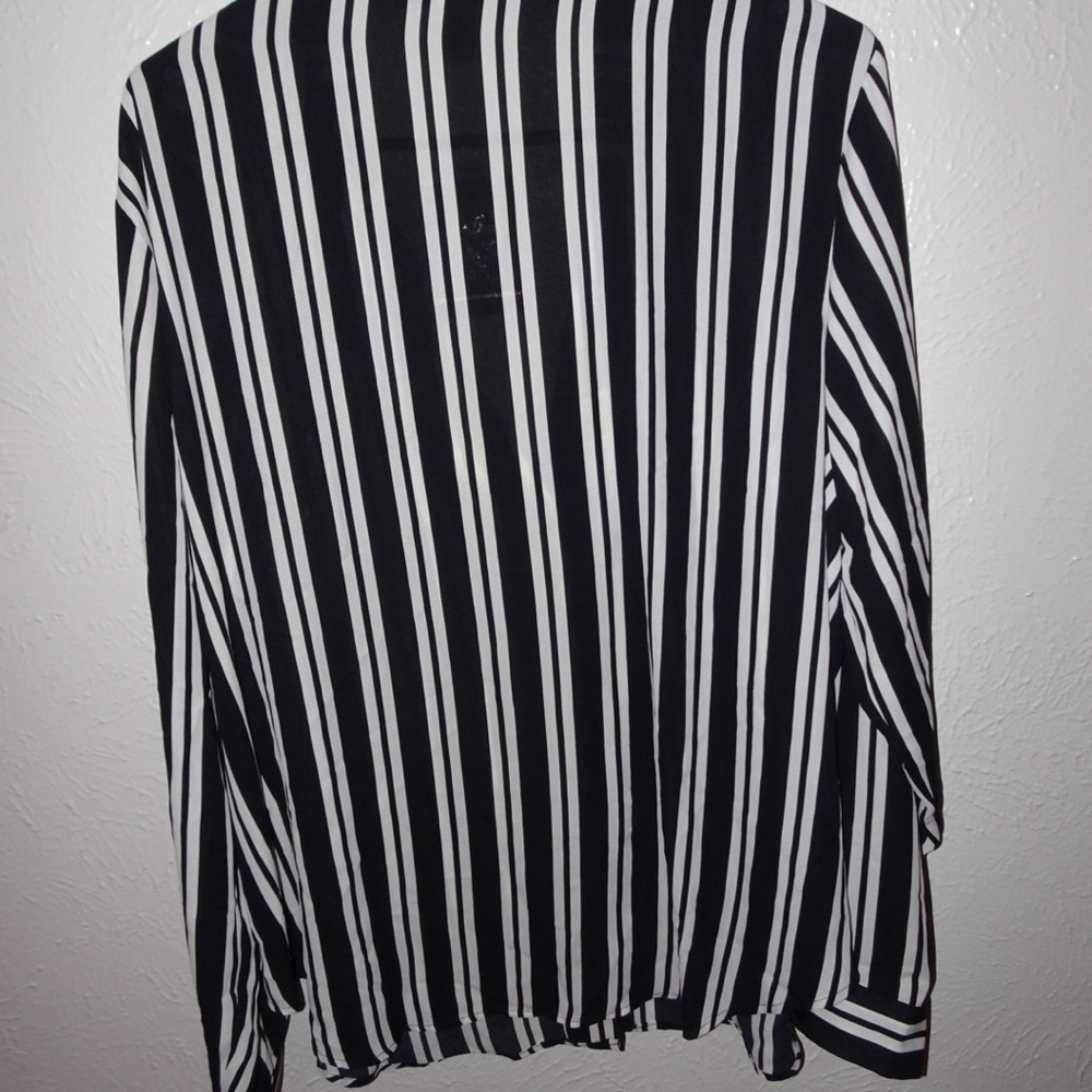 Striped Button down - Picture 3 of 4